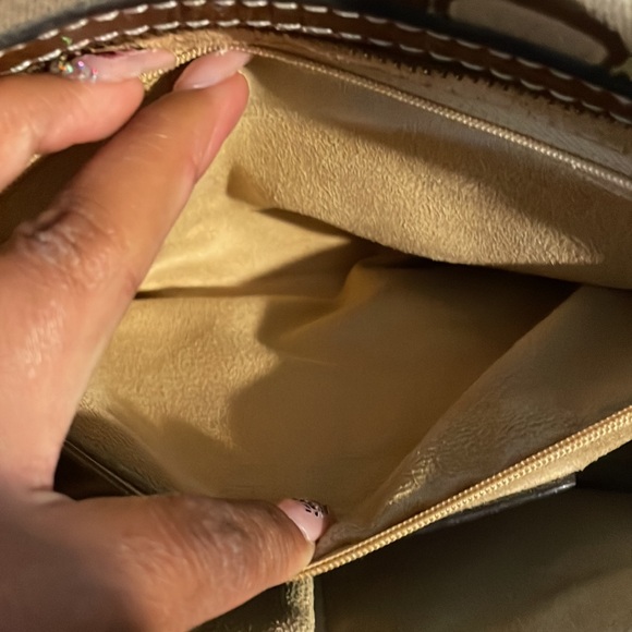 Sold! Coach Vintage Hampton Purse - Picture 11 of 17